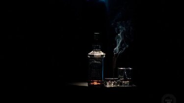 ποτό και τσιγάρο