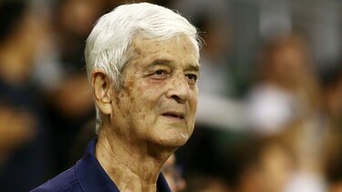 Τάκης Οικονομόπουλος