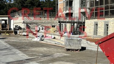 Κτίριο Περιφέρειας, στάθμευση