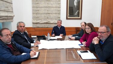 Σύμβαση, Εργασίες, Σταύρος Αρναουτάκης