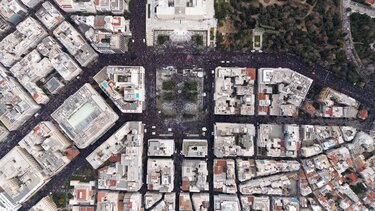 Σύνταγμα, Τέμπη