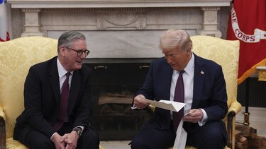 Τραμπ και Στάρμερ