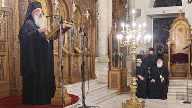 Άγιος Τίτος, Εσπερινός