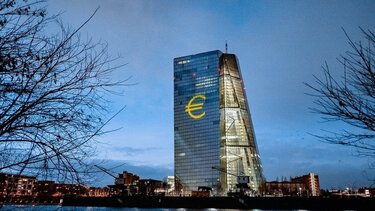 ekt eyropaiki kentriki trapeza