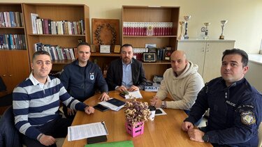 Φραγκίσκος Παρασύρης, Αστυνομικοί