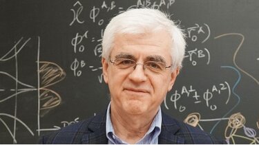 Καθηγητής Καξίρας