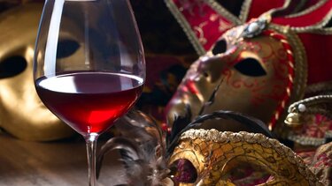 krasi maska apokries