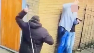 μαστίγιο, πελάτες