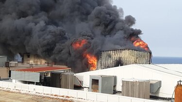 Φωτιά βιομηχανική περιοχή