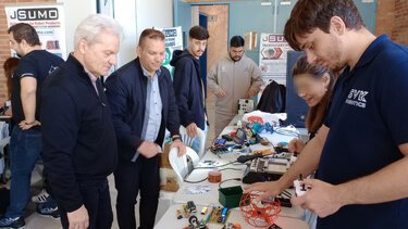 Στην 4η Ολυμπιάδα Ρομποτικής και στον 1ο Πανελλήνιο Μαθητικό Διαγωνισμό Ρομποτικής ο Δήμαρχος Ηρακλείου - video