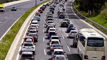 Πάσχα, Επιστροφή εκδρομέων