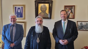 Νίκος Καμπάνης, Ειρηναίος, Μηνάς Παπαδάκης