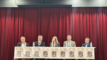 Χάρης Μαμουλάκης