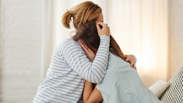 κορίτσι, κλάμα