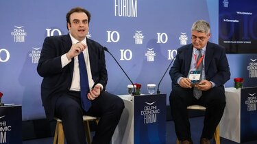 Κ. Πιερρακάκης: Δε συζητάμε την επιστροφή του 13ου και 14ου μισθού