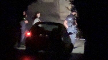 Αστυνομία, Μωρό, Σκουπίδια