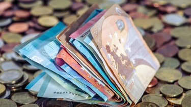 αναδρομικά, ευρώ