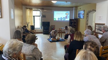 ΚΑΠΗ Νεάπολης, Ομιλία