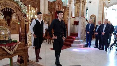 Αλέξης Καλοκαιρινός, Τίμια Κάρα