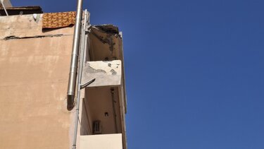 Πτώση, Μπαλκόνι, Αγία Τριάδα