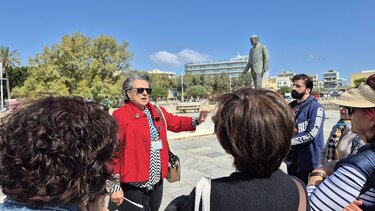 Χαρτοδιαδρομές, Ξενάγηση