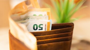 Μισθός, επίδομα