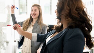 χερσόνησος Δήμος γυναίκες