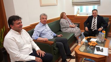 Περιφερειάρχης Πρόεδρος ΕΚΑΒ