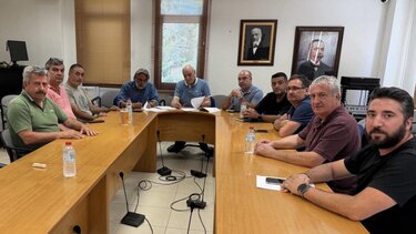 Αμιρά, Υπογραφή σύμβασης