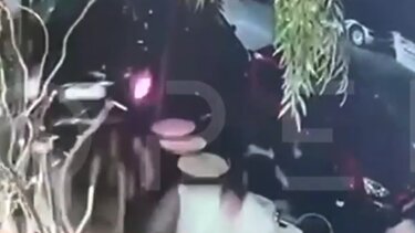 Κολωνάκι: Εκτός κινδύνου οι 11 τραυματίες - Βίντεο από την «τρελή» πορεία του τζιπ