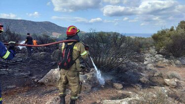 Οι υπεράνθρωπες προσπάθειες απέτρεψαν τα χειρότερα στον Άγιο Νικόλαο
