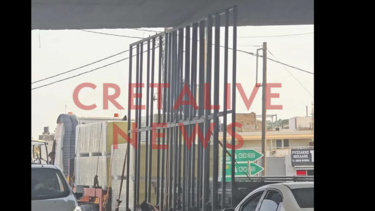 νταλίκα σφήνωσε στον εσταυρωμένο