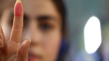 αίμα σε δάχτυλο