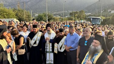 Ρέθυμνο: Λιτανευτική κάθοδος της Παναγίας Χαρακιανής