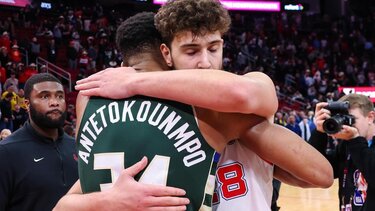 Αντετοκούνμπο, Σενγκούν