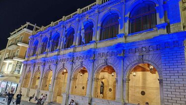 Λότζια, Φωταγώγηση