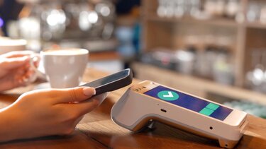 ανέπαφες πληρωμές