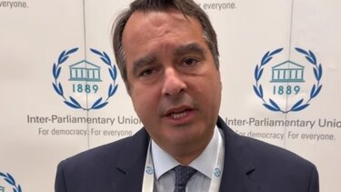 Θαν. Παπαθανάσης: Με ψεύτικο προφίλ μου επικοινωνούν με πολίτες - Μη δώσετε προσωπικά στοιχεία ή χρήματα