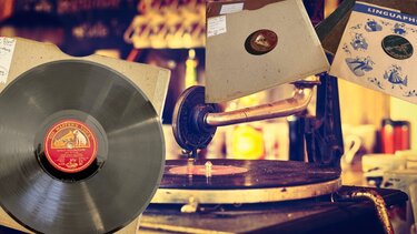 Συλλογή Βεληβασάκη, Βικελαία