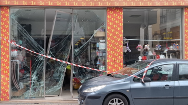 ατύχημα-βιτρίνα-καταστήματος