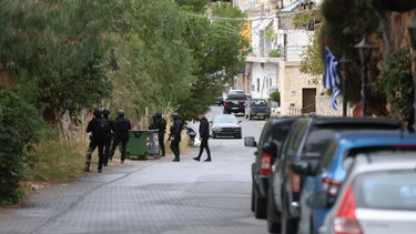 Βορίζα: «Ας παραδοθούν το συντομότερο, για καλό τους θα είναι» διαμηνύουν οι Αρχές