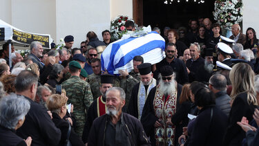 Κηδεία Ραφαήλ Τυμπάκι εκκλησία