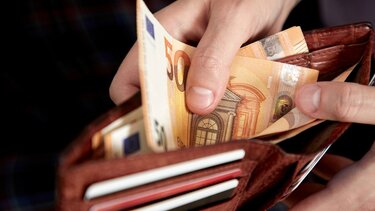 klirosi propliromenes kartes euro lefta