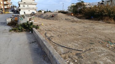 Πάρκο Ερυθραίας ή χώρος απόθεσης προϊόντων εκσκαφής;