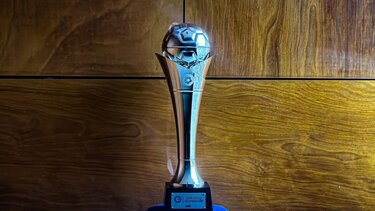 Αυτό είναι το τρόπαιο του Betsson Super Cup που θα διεκδικήσει ο ΟΦΗ