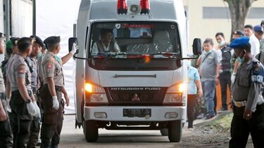 ινδονησία-λεωφορείο