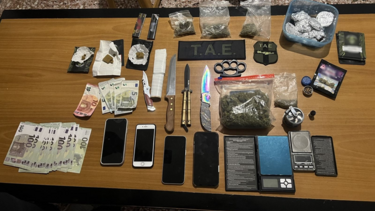 Σητεία: Συνελήφθη 19χρονος για ναρκωτικά και πλαστά χαρτονομίσματα