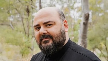 Παρουσίαση Βιβλίου, Πατέρας Λίβυος