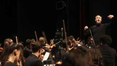 Συγκίνηση στην επετειακή συναυλία για τα 10 χρόνια της Συμφωνικής Ορχήστρας Νέων Δήμου Ηρακλείου - Βίντεο & φωτογραφίες