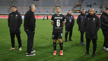 ΟΦΗ: Το μπλουζάκι του Λαμπρόπουλου για τον Καραχάλιο